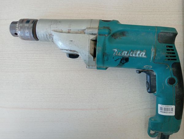 Купить Makita HP2051 в Тулун за 3200 руб.