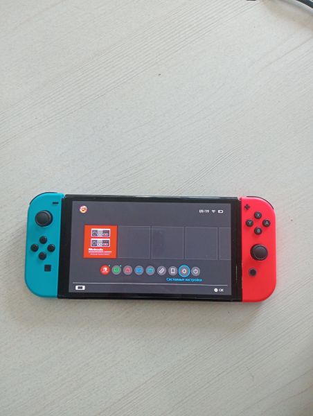 Купить Nintendo Switch OLED 64GB (HEG-001) в Тулун за 19450 руб.