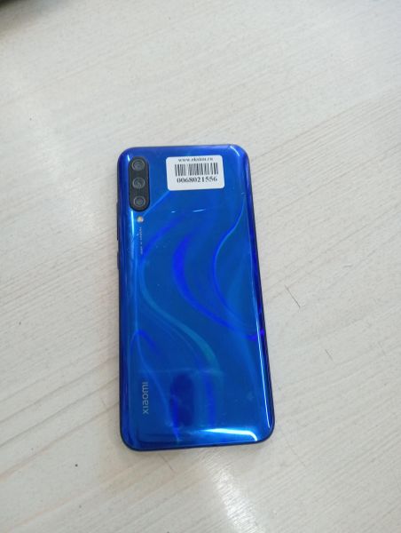 Купить Xiaomi Mi A3 4/64GB (M1906F9SH) Duos в Тулун за 2950 руб.