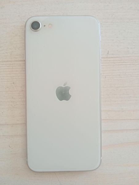 Купить Apple iPhone SE 3rd gen. 2022 128GB в Тулун за 14200 руб.