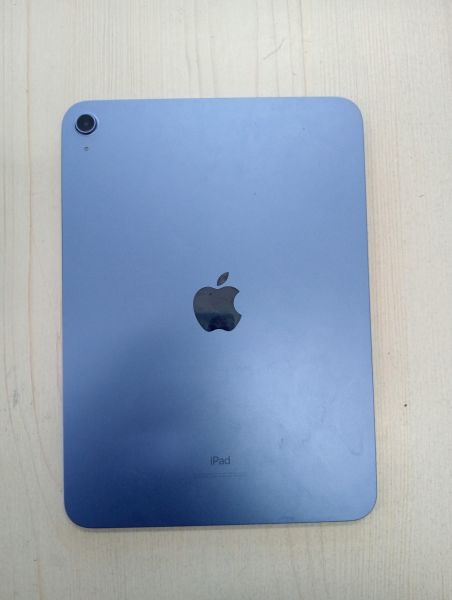 Купить Apple iPad 10 2022 256GB (A2696) (без SIM) в Тулун за 30300 руб.