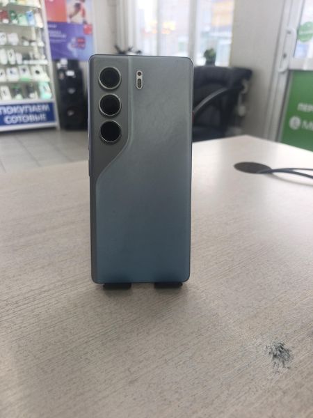 Купить TECNO Camon 40 Pro 5G 8/256GB (CM7) Duos в Тулун за 13400 руб.