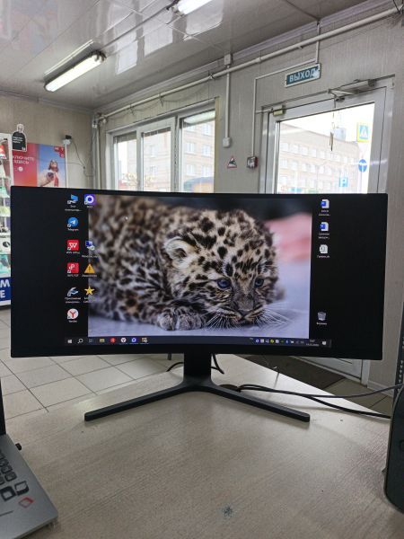Купить Xiaomi Curved Gaming Monitor 30 (RMMNT30HFCW) в Тулун за 11700 руб.