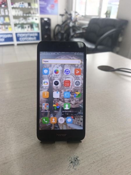 Купить Honor 6A 2/16GB (DLI-TL20) Duos в Тулун за 1100 руб.