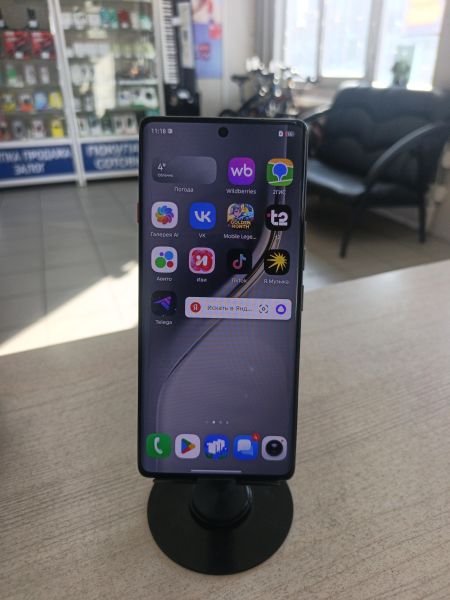 Купить TECNO Camon 40 Pro 5G 8/256GB (CM7) Duos в Тулун за 16500 руб.