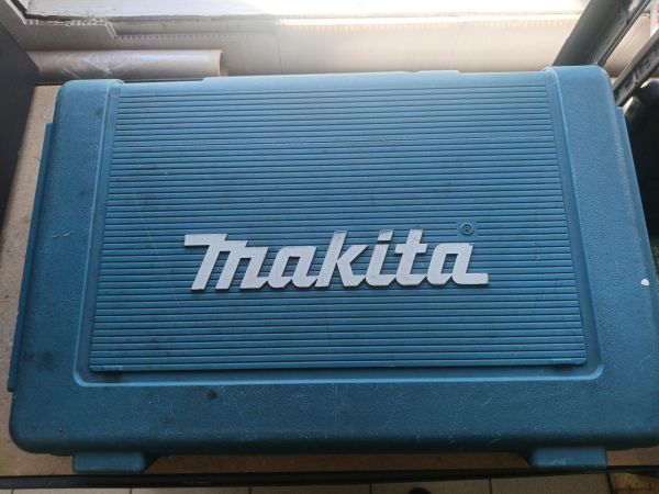 набор инструментов Makita 6281D + Makita ML140 с СЗУ в Тулун