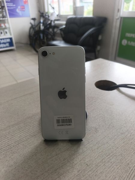 сотовый телефон Apple iPhone SE 2nd gen. 2020 64GB в Тулун