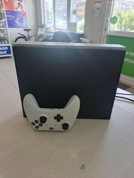 игровая приставка Microsoft Xbox One S 1000GB (1681, с дисководом) в Тулун