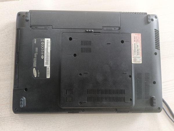 ноутбук Samsung NP-R425-JU02RU в Тулун