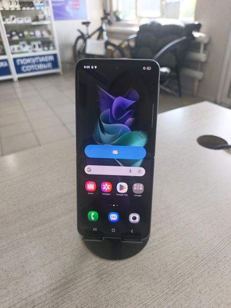 сотовый телефон Samsung Galaxy Z Flip 3 5G 8/256GB (F711N) в Тулун