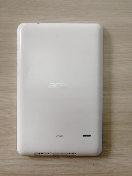 Купить Acer Iconia Tab B1-711 16GB (с SIM) в Иркутск за 549 руб.