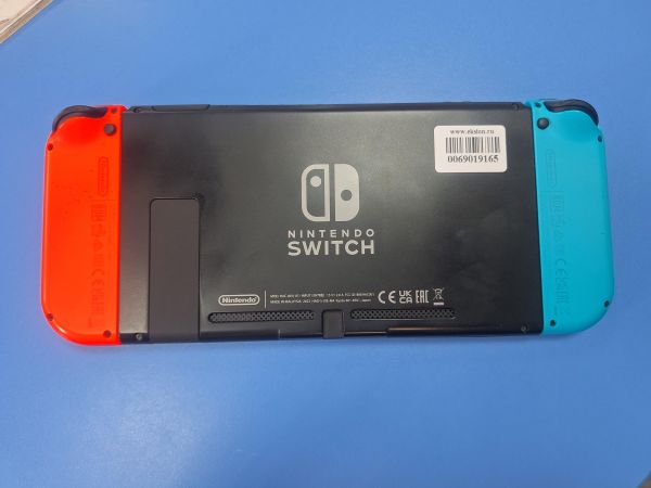 Купить Nintendo Switch HAC-001(-01) в Усть-Илимск за 14500 руб.