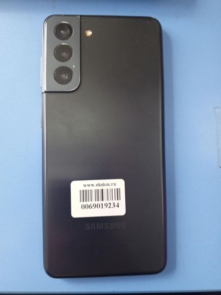 Купить Samsung Galaxy S21 5G 8/128GB (G991B) Duos в Усть-Илимск за 18400 руб.