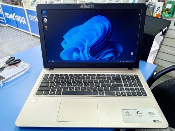 Купить ASUS VivoBook 15 X540YA-XO047D в Усть-Илимск за 4100 руб.