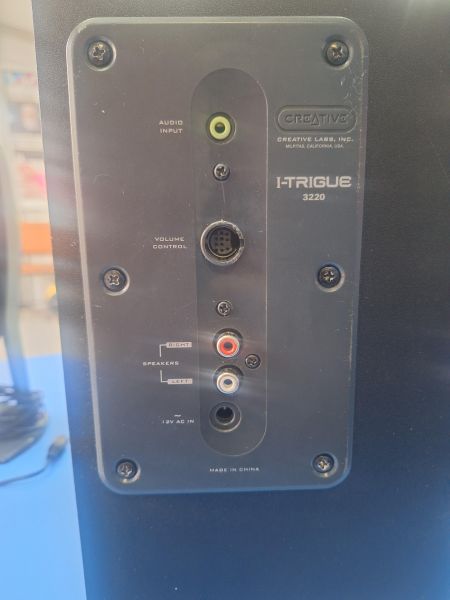 Купить Creative I-Trigue 3220 в Усть-Илимск за 1650 руб.