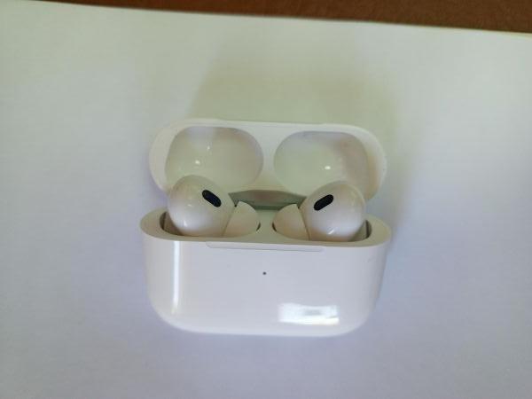 Купить Apple AirPods Pro 2 (A2931, A2698, A2699) в Усть-Илимск за 4400 руб.