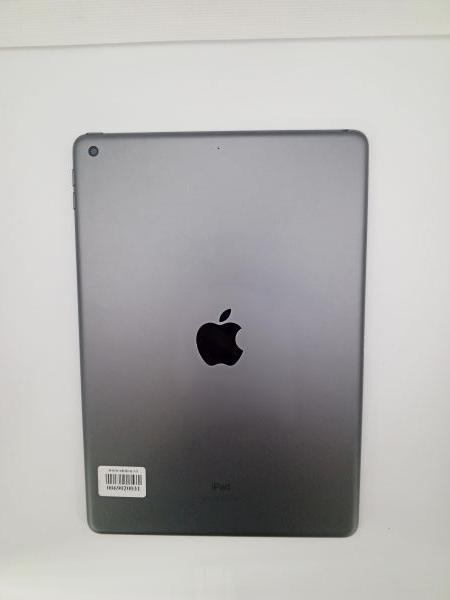 Купить Apple iPad 9 2021 64GB (A2602 MK2K3/MK2L3/MK2L3LL) (без SIM) в Усть-Илимск за 14000 руб.