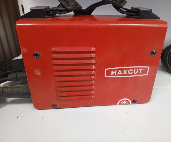 Купить Maxcut MC200 в Усолье-Сибирское за 3499 руб.