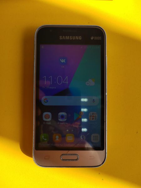 Купить Samsung Galaxy J1 Mini Prime 2016 (J106F) Duos в Усолье-Сибирское за 399 руб.