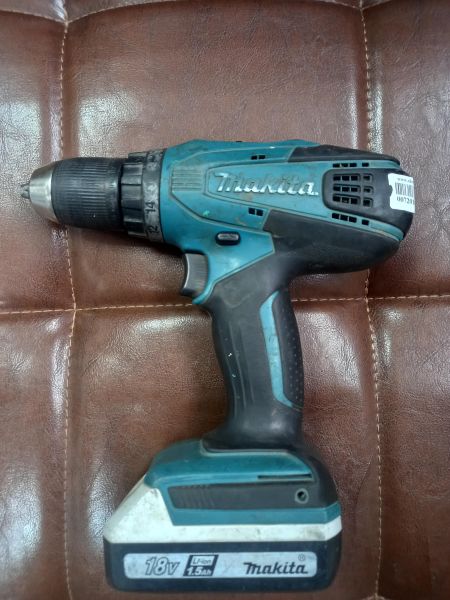 Купить Makita DF457D/WE с СЗУ в Усолье-Сибирское за 4899 руб.