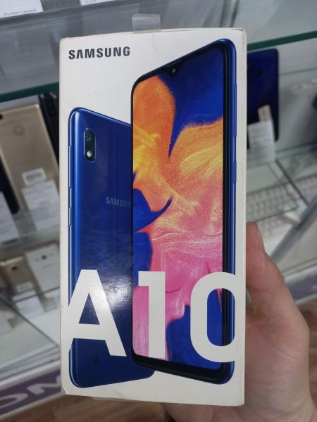 Купить Samsung Galaxy A10 2019 2/32GB (A105F) Duos в Усолье-Сибирское за 3499 руб.