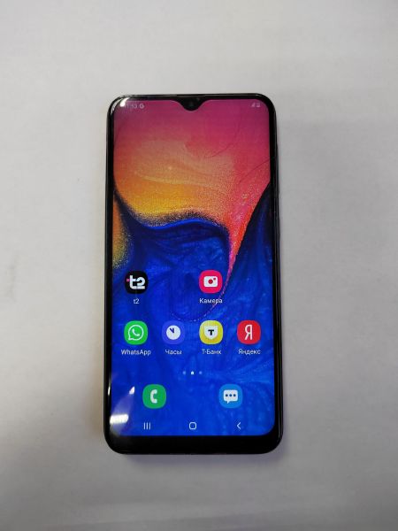 Купить Samsung Galaxy A10 2019 2/32GB (A105F) Duos в Усолье-Сибирское за 1599 руб.