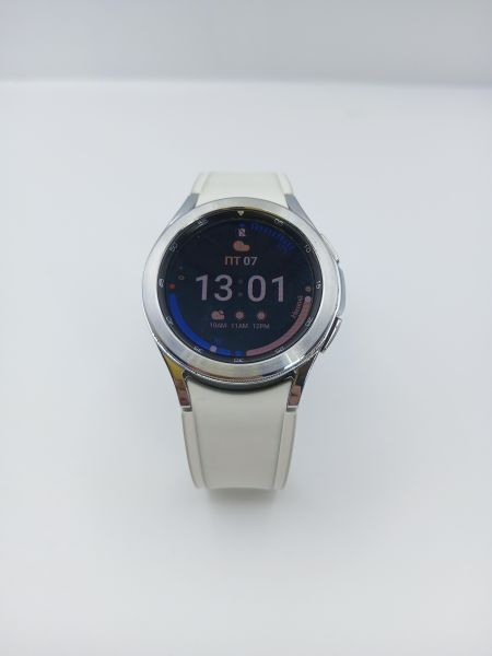 Купить Samsung Galaxy Watch 4 Classic 42mm (SM-R880/N) с СЗУ в Усолье-Сибирское за 3200 руб.