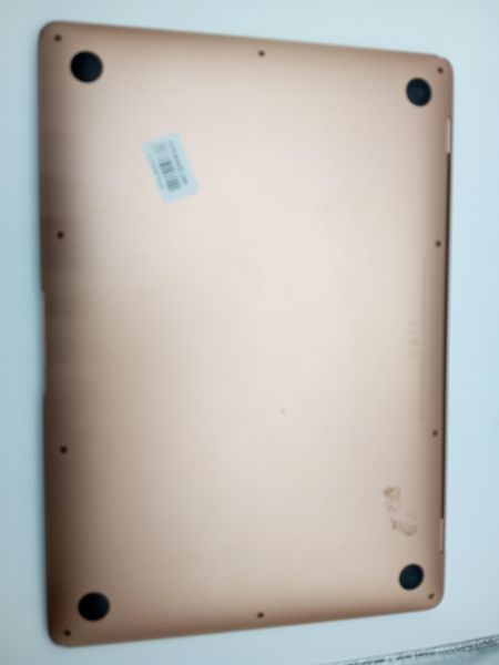 Купить Apple MacBook Air 13 Early 2020 (A2179) в Усолье-Сибирское за 29650 руб.