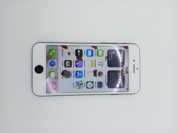 Купить Apple iPhone 7 32GB в Усолье-Сибирское за 3000 руб.