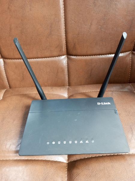 Купить D-Link DIR-806A в Усолье-Сибирское за 600 руб.