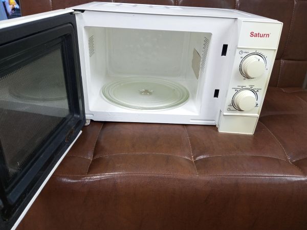Купить Saturn ST-MW7155 в Усолье-Сибирское за 2100 руб.