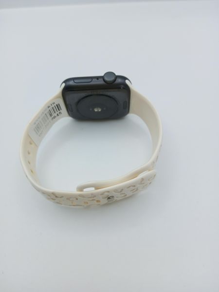 Купить Apple Watch SE 44mm (A2352) с СЗУ в Усолье-Сибирское за 6100 руб.