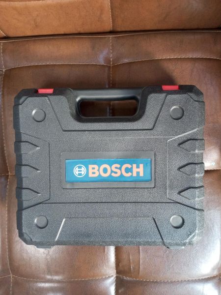 Купить Bosch без модели с СЗУ в Усолье-Сибирское за 1600 руб.
