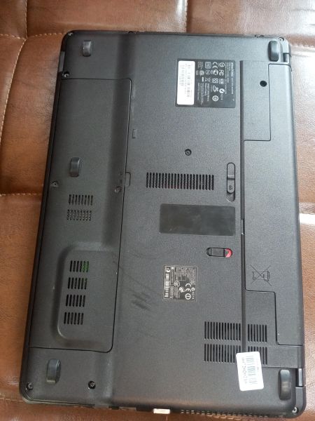 Купить eMachines E440-1202G16Mi (Turion II P520/4GB/SSD 240GB) в Усолье-Сибирское за 4500 руб.