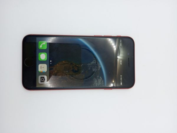 Купить Apple iPhone 8 64GB в Усолье-Сибирское за 3800 руб.