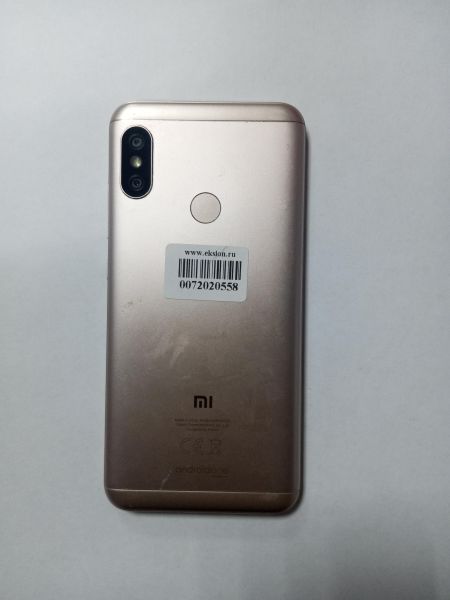 Купить Xiaomi Mi A2 Lite 3/32GB Duos в Усолье-Сибирское за 2400 руб.