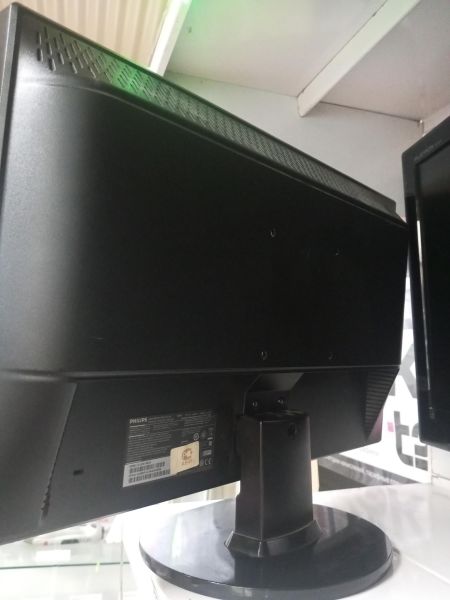 Купить Philips 220E1SB/00 в Усолье-Сибирское за 1300 руб.