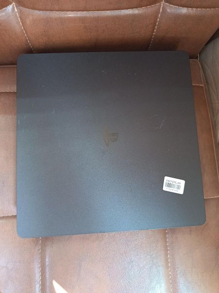 игровая приставка Sony PlayStation 4 Slim 1TB (CUH-2208B) в Усолье-Сибирское