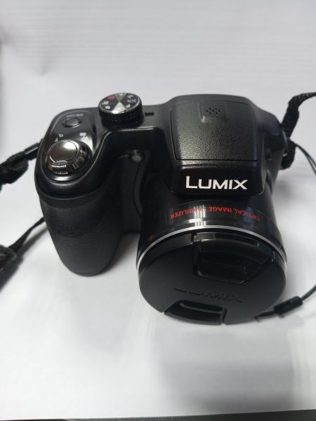 Купить Panasonic Lumix DMC-LZ20 (СЗУ не требуется) в Усолье-Сибирское за 2000 руб.