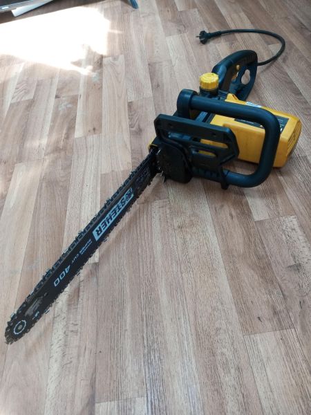 Купить Huter ELS-1800P в Усолье-Сибирское за 2400 руб.