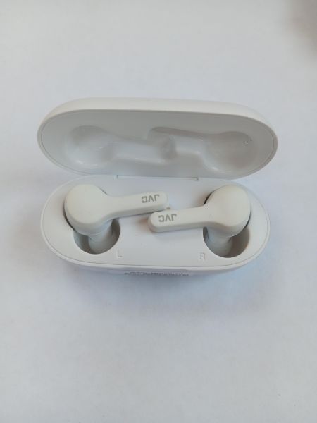 Купить JVC HA-A7T-WN в Усолье-Сибирское за 800 руб.