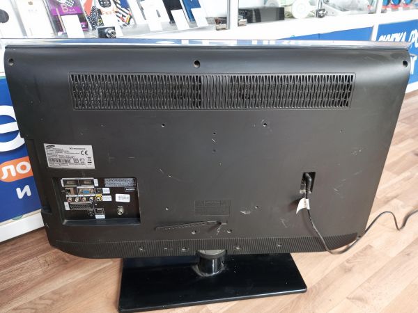 телевизор Samsung LE32D550K1W в Усолье-Сибирское