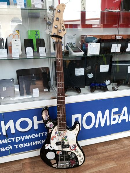 электрогитара Cort SP-PJ в Усолье-Сибирское