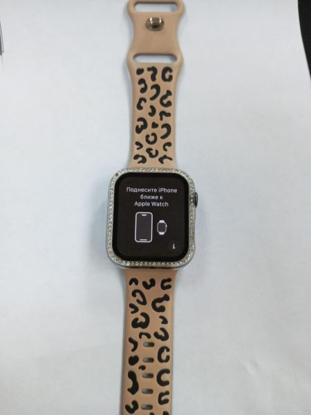 умные часы и браслеты Apple Watch SE 44mm (A2354) с СЗУ в Зима