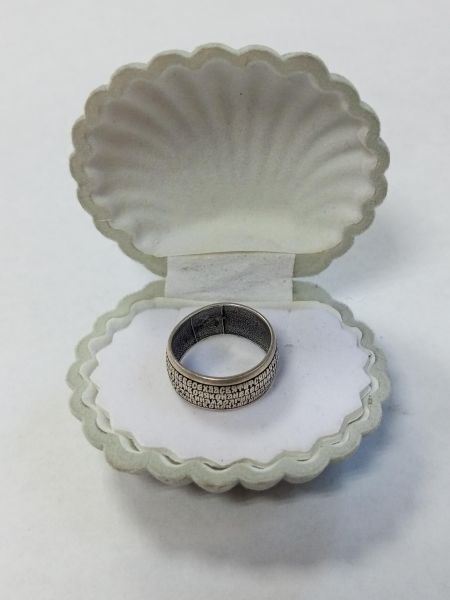 серебряное кольцо Кольцо серебро 925 3,18g, вес изделия 3.18g, размер 17 в Усолье-Сибирское