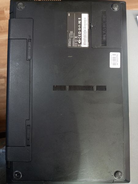 ноутбук Samsung NP305V5A-T08RU (HD 6620G/6GB/SSD 120GB в Усолье-Сибирское