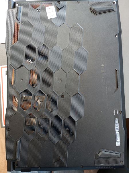ноутбук MSI Katana GF76 11UC-879XRU в Усолье-Сибирское