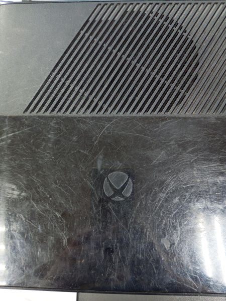игровая приставка Microsoft Xbox 360 E 320GB (1538) в Усолье-Сибирское