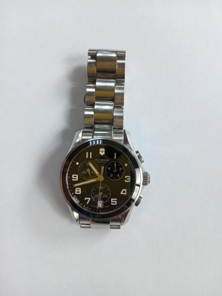 наручные часы Victorinox 241544 в Усолье-Сибирское