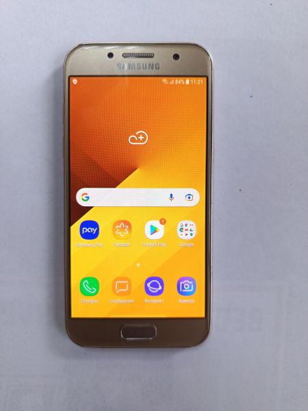 сотовый телефон Samsung Galaxy A3 2017 (A320F) Duos в Усолье-Сибирское